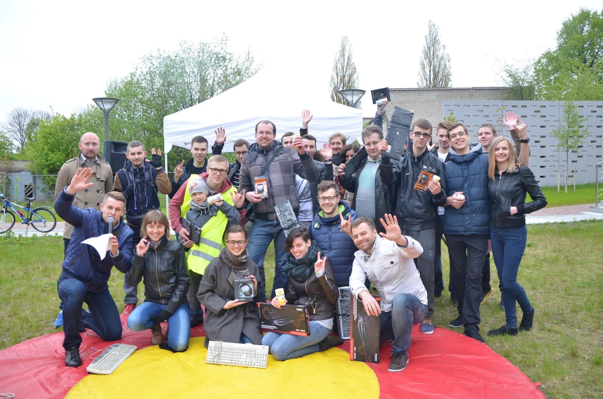 dalyviai 2015